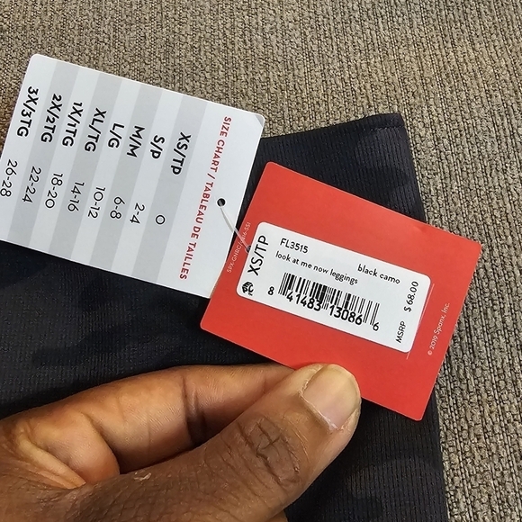 Spanx Look at Me Now Black Camo Bodycon Contour Camo Leggings Size XS - Picture 5 of 7